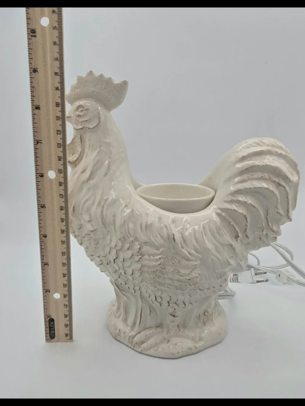 Scentsy White Ceramic Rooster Chanticleer Wax Warmer w/Original Box
